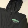 BING-RV-L-001-5 Rompevientos Champion Binghamton Bearcats Negro