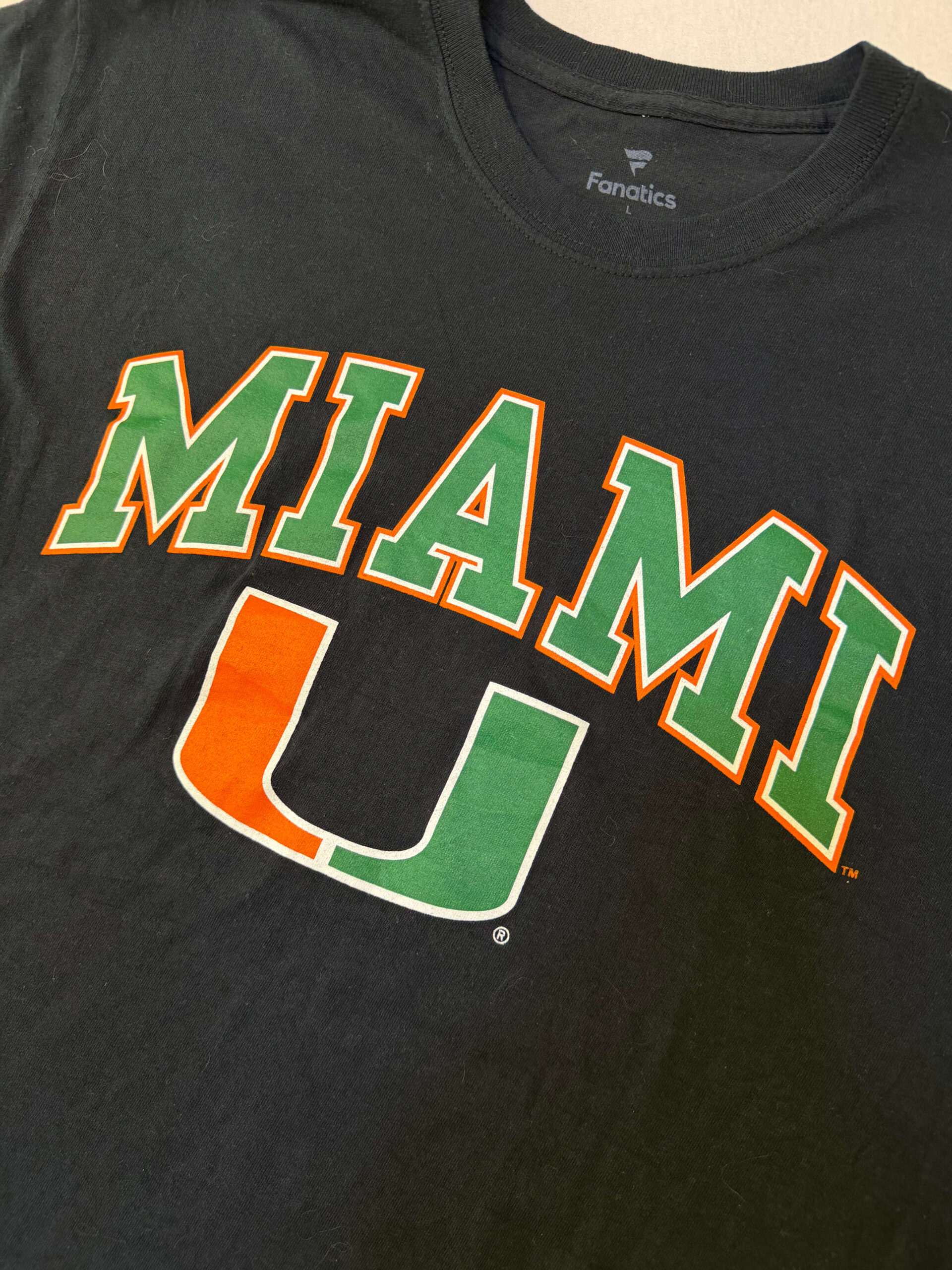 Playera Miami Hurricanes "The U" Fanatics NCAA