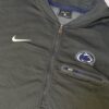 Pullover Nike Dri-FIT NCAA Penn State Nittany Lions Medio Cierre - Talla M (Importado USA)
