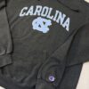 Hoodie NCAA North Carolina Tar Heels Champion - Talla M (Importado USA)