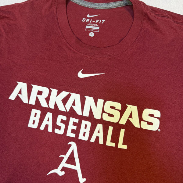 Arkansas Razorbacks Baseball Nike Dri-Fit Tee - Talla LArkansas Razorbacks Baseball Nike Dri-Fit Tee - Talla L1 Arkansas Razorbacks Baseball Nike Dri-Fit Tee - Talla L